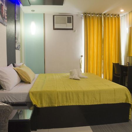 Icon Hotel North Edsa Quezon City Esterno foto