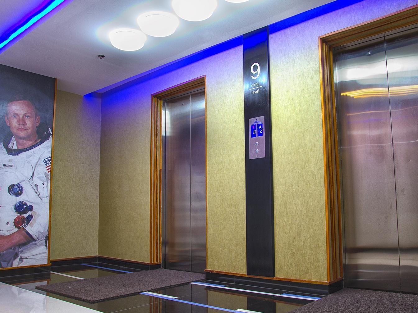 Icon Hotel North Edsa Quezon City Esterno foto