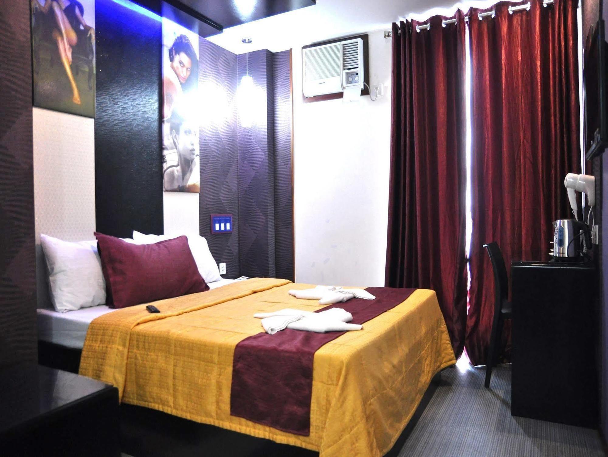 Icon Hotel North Edsa Quezon City Esterno foto
